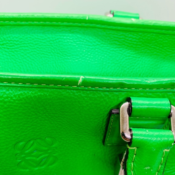 Loewe Green Limited Edition leather bag with handles - Picture 10 of 17